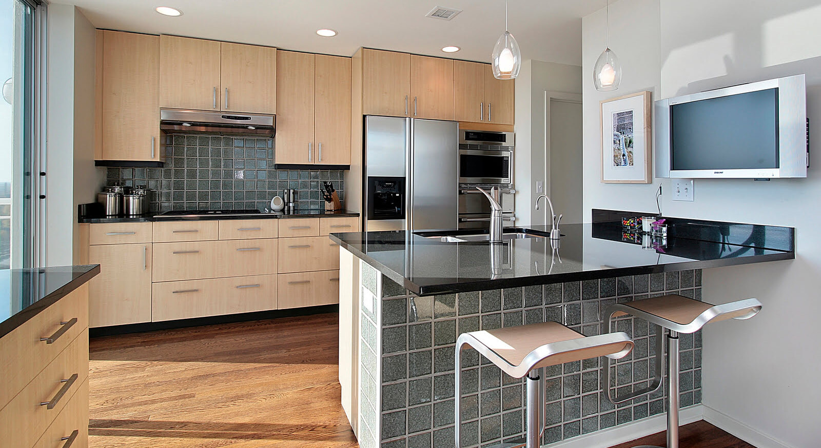 Wohnküche mit Kücheninsel