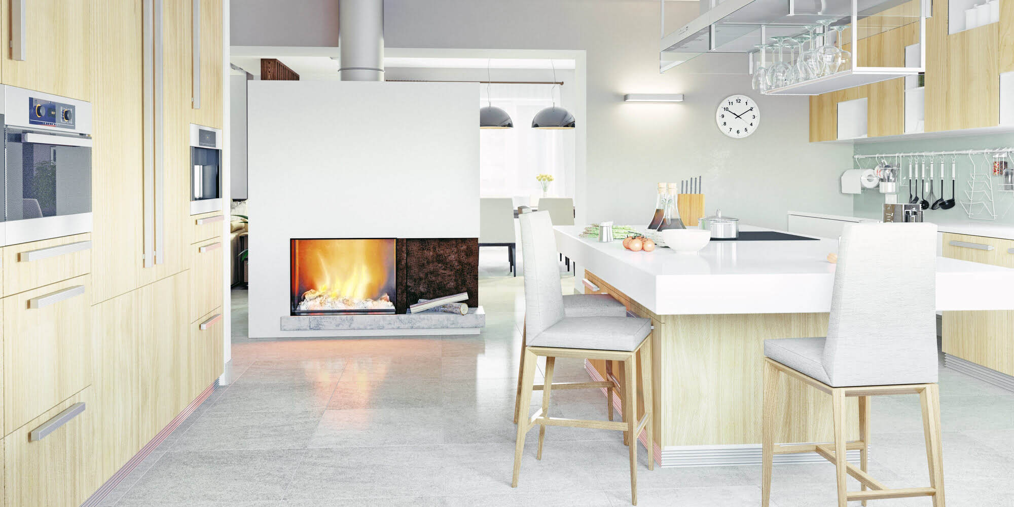 Kamin in weißer Küche