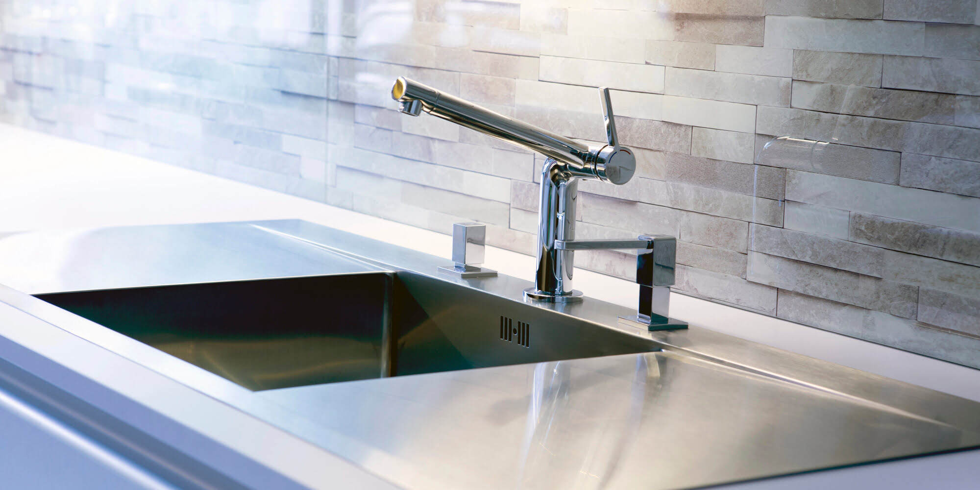 Küchenarmatur metallic